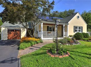 473 Meadowside Rd, Milford, CT 06460