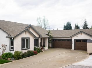 2894 Buckingham Dr, Shasta Lake, CA 96019