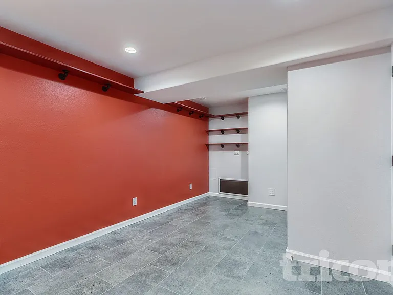 19206 E Clear Creek Pl — Photo 5