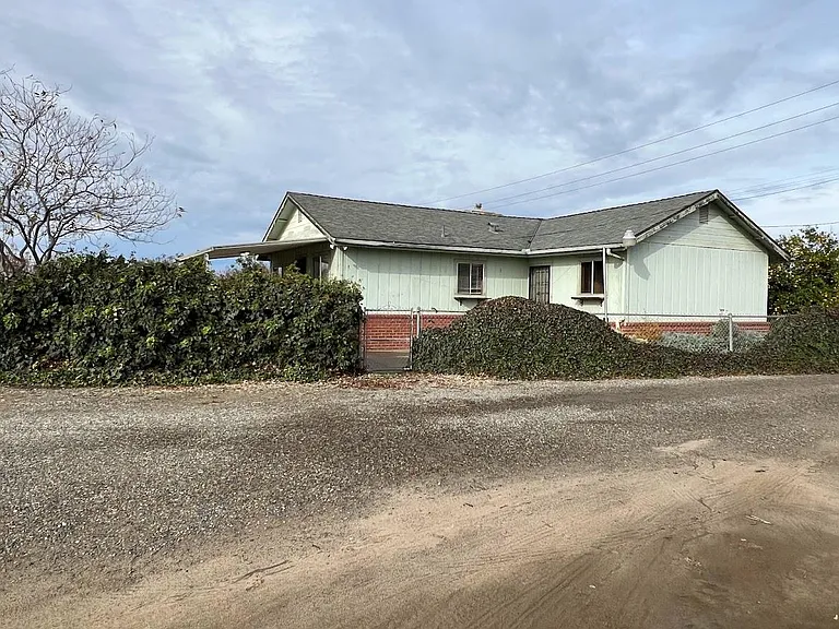 16109 E Manning Ave — Photo 2