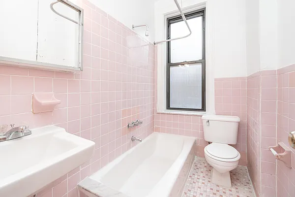 Rented by Modern Spaces | media 14