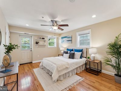 754 Park Rd NW APT 3, Washington, DC, 20010