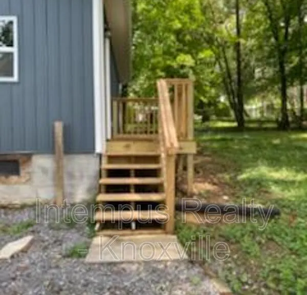 1320 Chestnut St — Photo 27