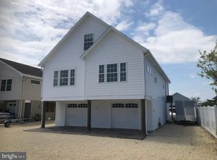 104 S Commodore Dr, Little Egg Harbor, NJ 08087