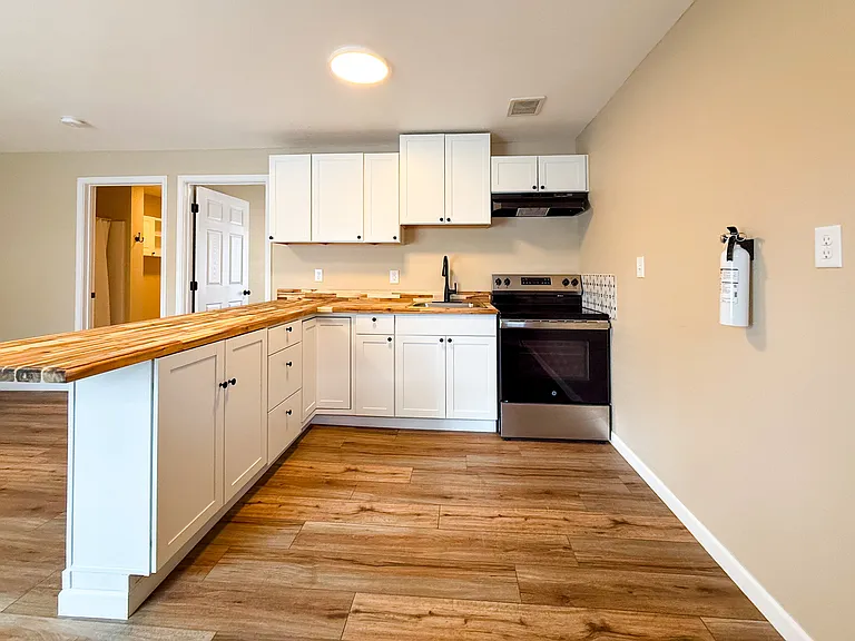 501 E 2nd Ave #1 — Photo 14