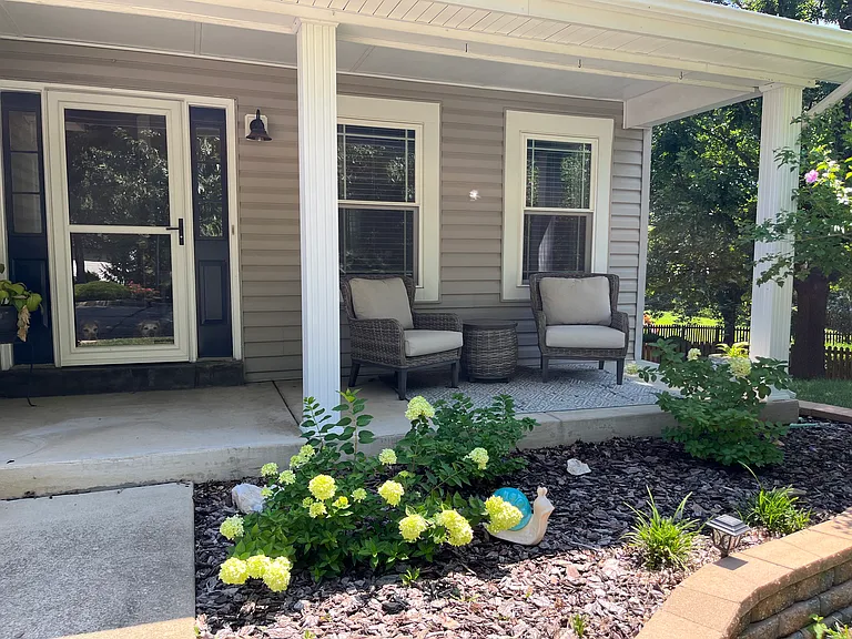 26 Fairwoods Ct — Photo 3