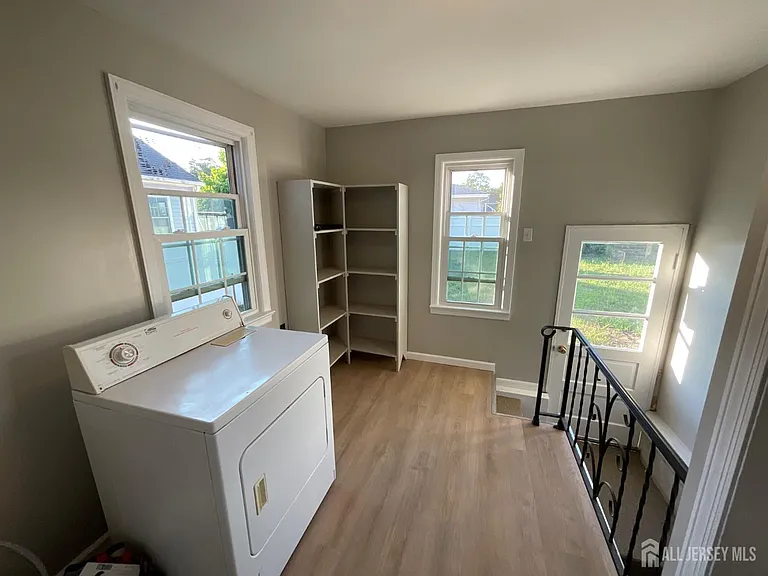 54 Randolph Ave — Photo 5