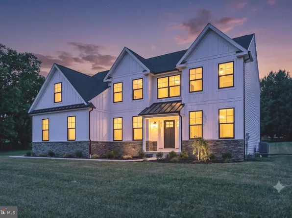 209 Old State Rd, Royersford, PA 19468