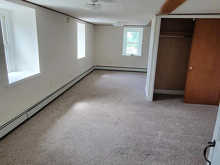 9 School House Rd — Photo 16