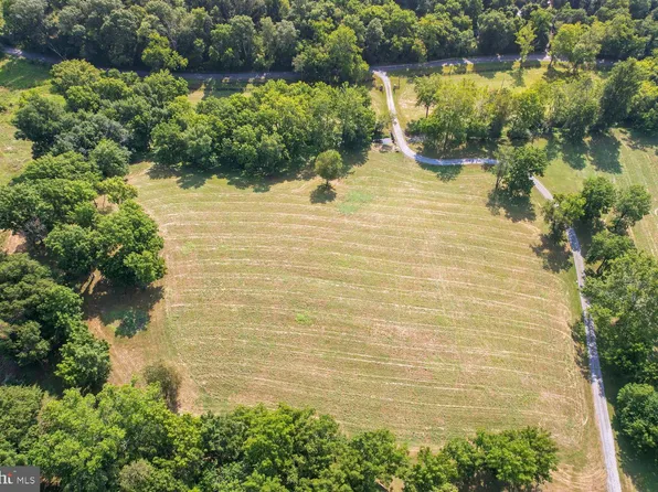 18911 Telegraph Springs Rd, Purcellville, VA 20132