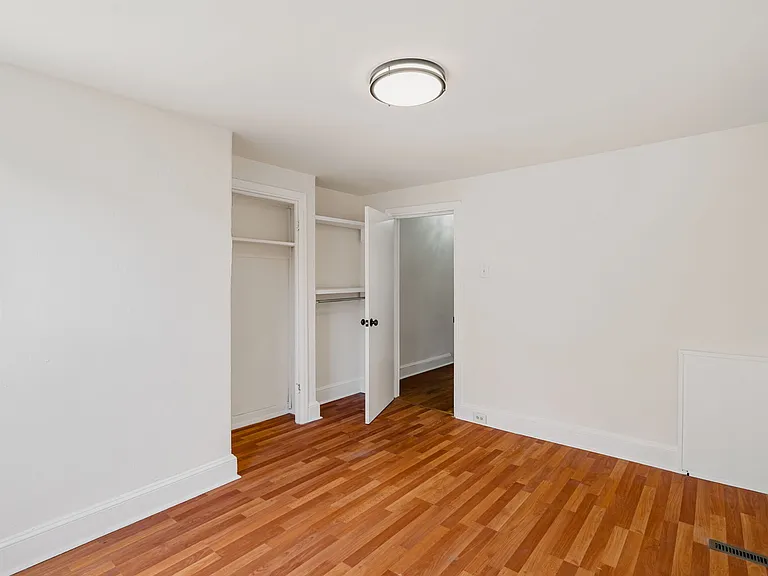 1126 S 22nd St — Photo 10