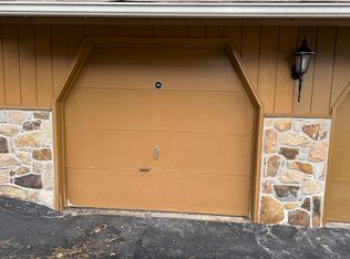 35 Valley Stream Ln #35, Wayne, PA 19087