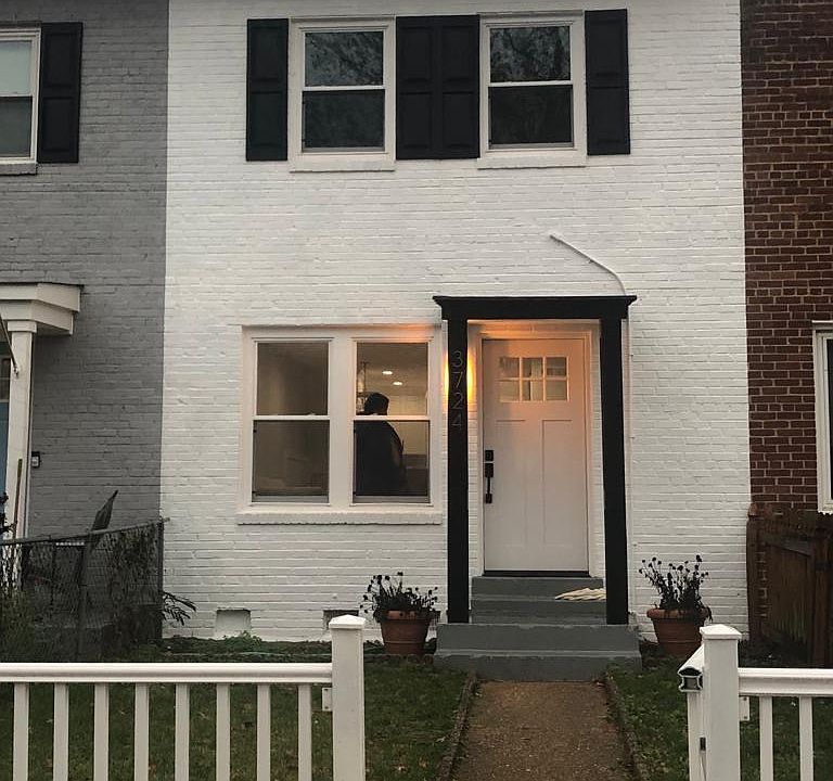 1st image of 3724 Edison St