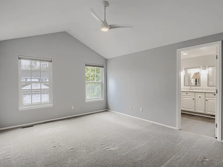 5648 S Iris Way — Photo 12