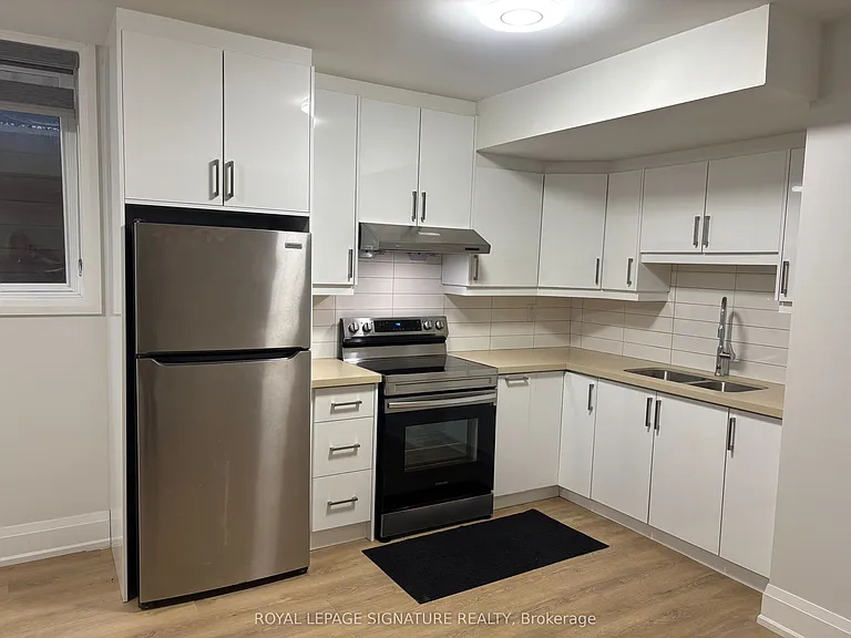 897 4th St #BASEMENT — Photo 6