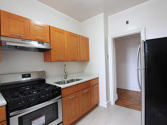 2nd image of 1775 E 13th St APT 3D