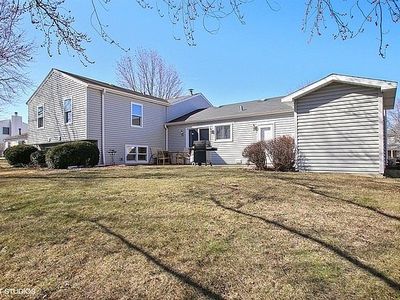 215 Alpine Dr, Schaumburg, IL, 60194