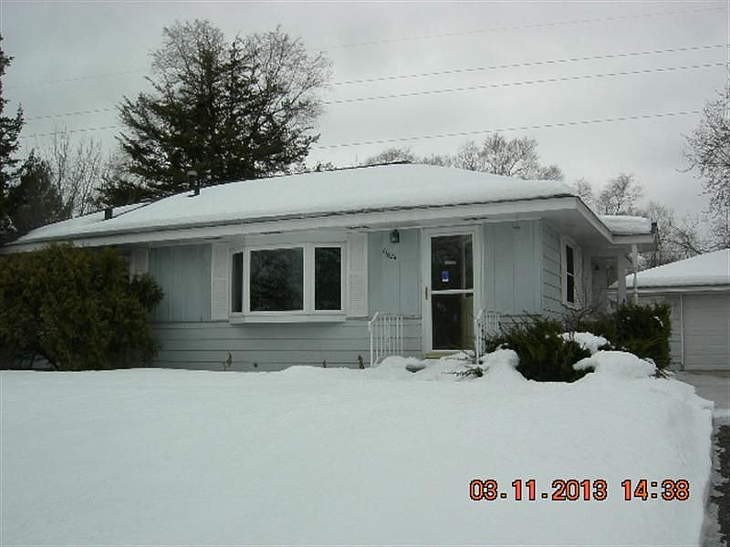 1st image of 11624 N Heights Dr NW