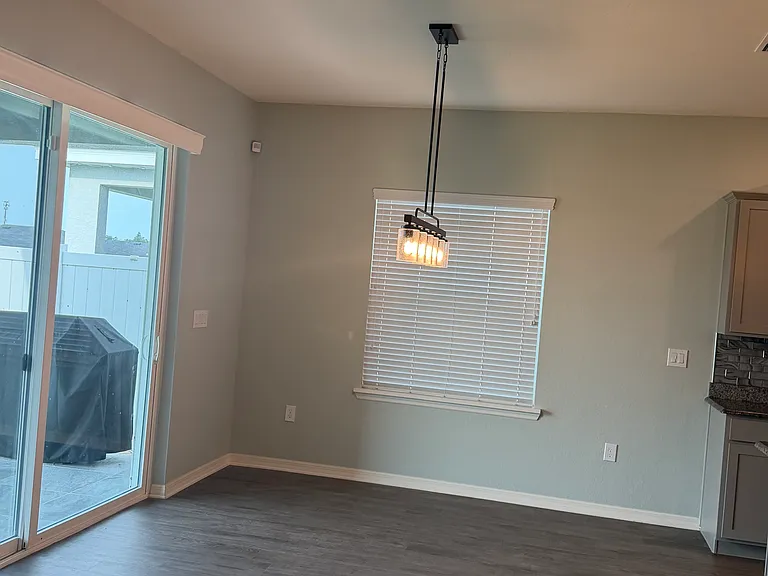 4340 Reding Way — Photo 10