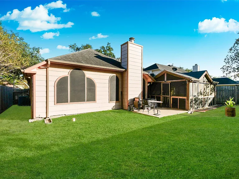 1419 Hudgens Ave — Photo 34
