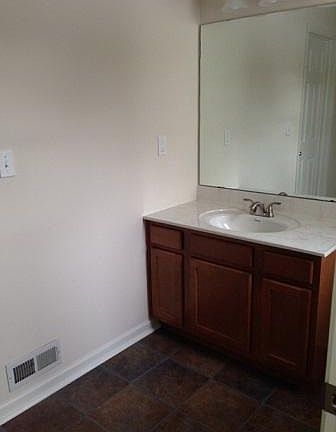 4th image of 6851 Beagle Dr