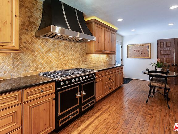 4th image of 5041 Orrville Ave
