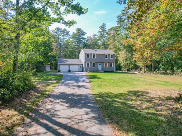 17 Loon Drive, Topsham, ME 04086