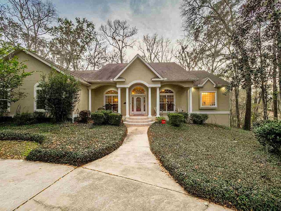 1st image of 1110 Conservancy Dr W