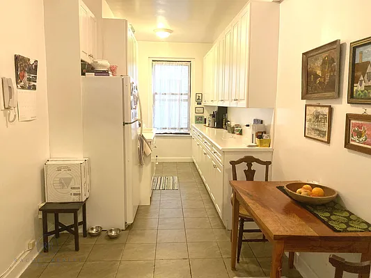 Rented by Rachel Realty | media 7