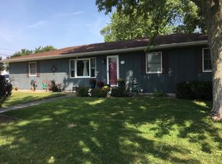 201 E 3rd St, Aroma Park, IL 60910