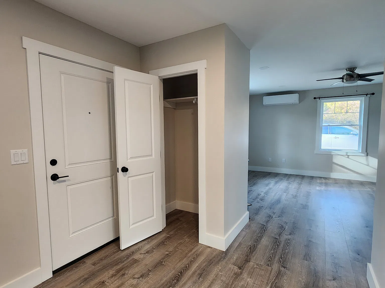 Coat closet