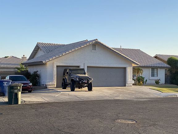 2nd image of 3821 W 21st Pl