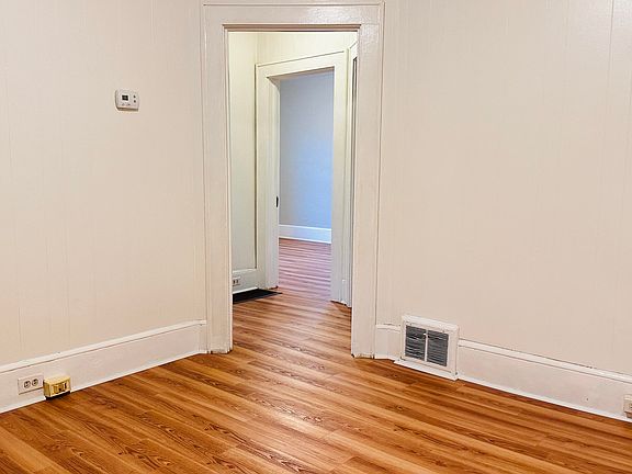 3rd image of 1532 Morningside St SE
