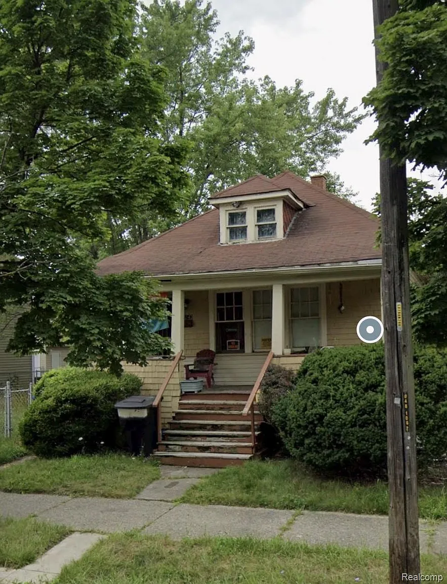 4143 Holcomb St photo 1