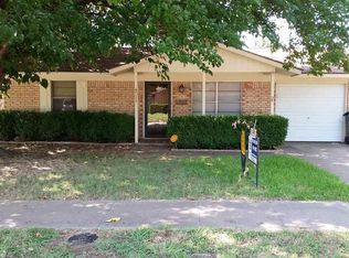 4711 N Shore Dr, Wichita Falls, TX 76310