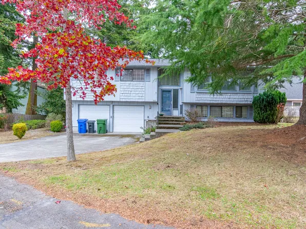 952 SW Inglewood Ln, Oak Harbor, WA 98277
