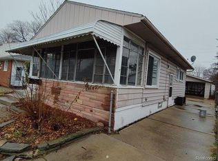 22535 Wilmot Ave, Eastpointe, MI 48021