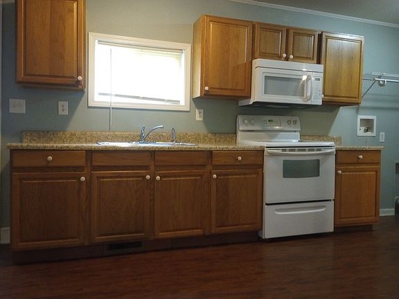 5th image of 296 Werts St