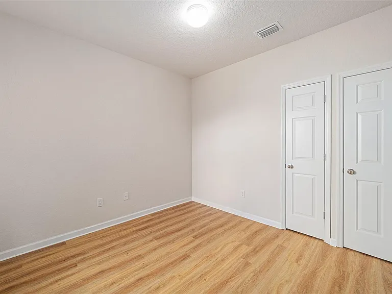 4570 SW 52nd Cir #107 — Photo 29