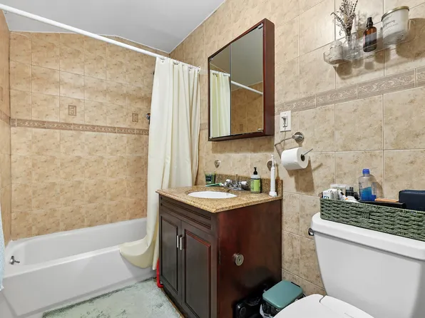 42-19 214th Place image 33 of 44