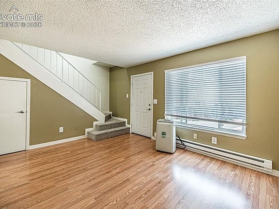 4th image of 1148 Darby St