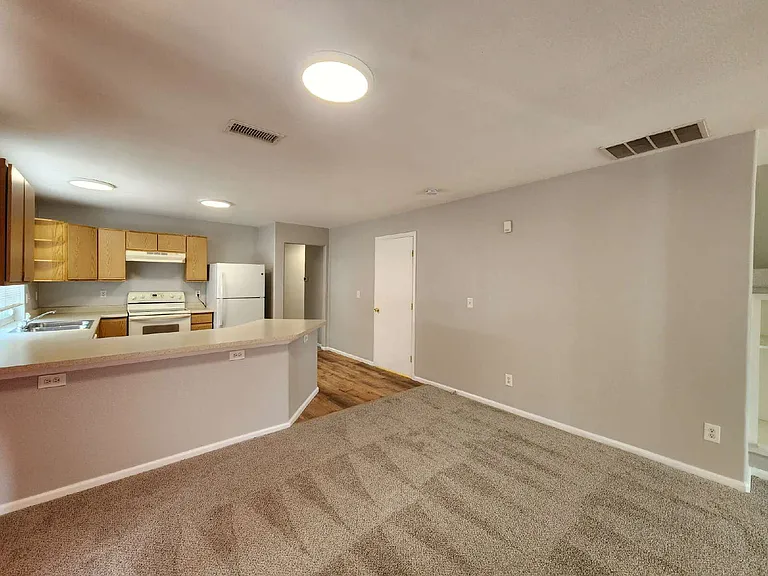 20459 March Dr — Photo 7