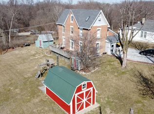 421 Oak St, Hamilton, IL 62341