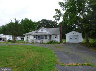 5236 Coles Point Rd, Hague, VA 22469