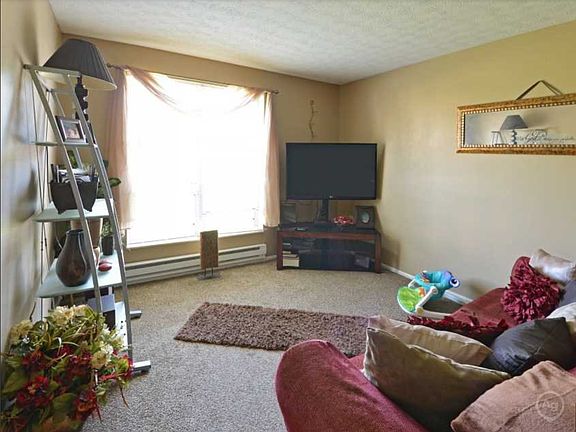 5th image of 4388 Walford St #C08