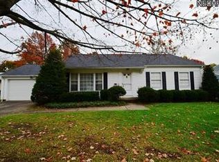 415 Pellett Dr, Bay Village, OH