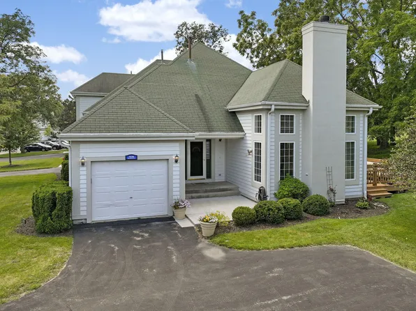 1636 Woodland Dr, Geneva, WI 53147