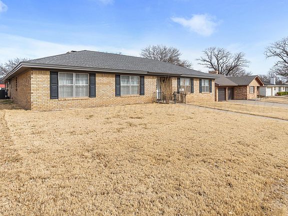 2nd image of 1103 Creekmere Dr