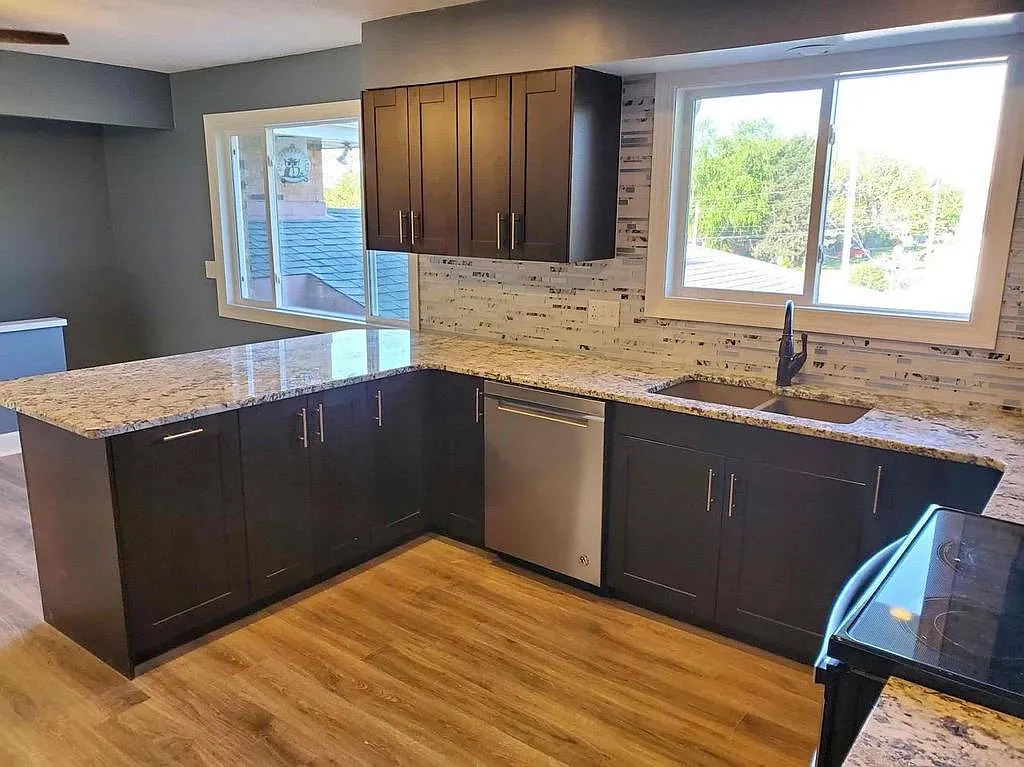 4 bed, 3000 sqft, $2,650 — Photo 3