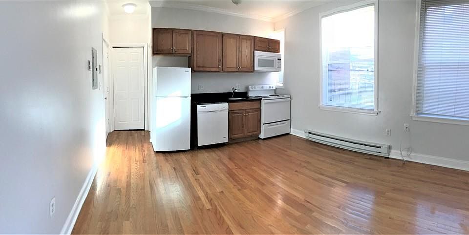 2nd image of 1 Maple St APT 14